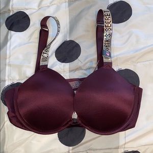 Victoria’s Secret bra